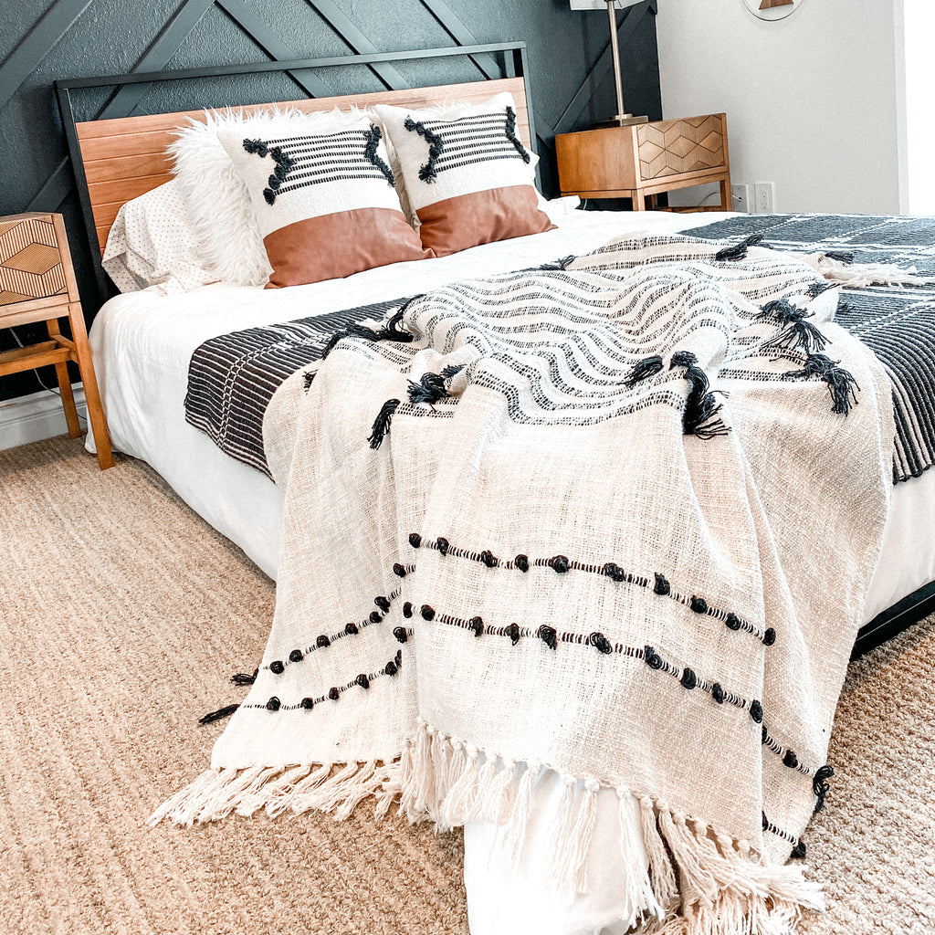 Holiday Gift Box | Cotton Throw Blanket + Insulated Tumbler