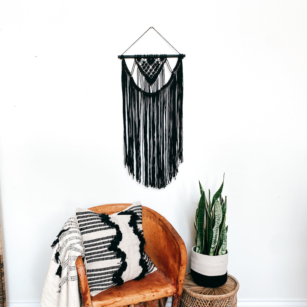 PANDORA | Black Macrame Wall Hanging